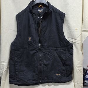 Ariat Men's Dark Vest